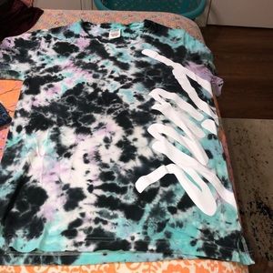 VICTORIA SECRET PINK TIE DYE TOP 💜